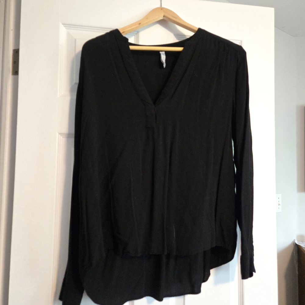 Amisu Black V-Neck Blouse